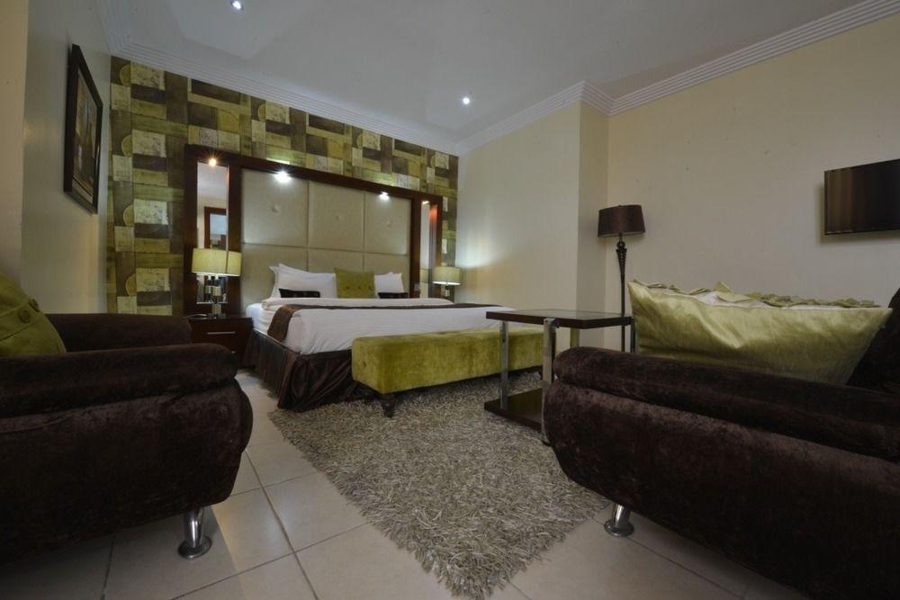 Palazzo Dumont Hotel Ikuata Extérieur photo